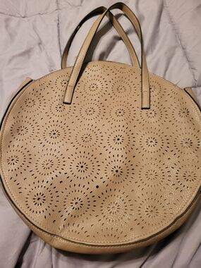 Beige Perforated Circle Tote Bag - Women's Fashion Handbag